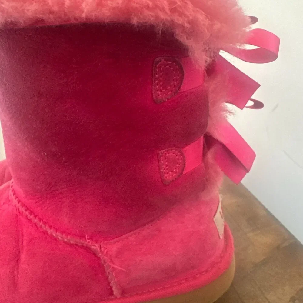 UGG bailey bow